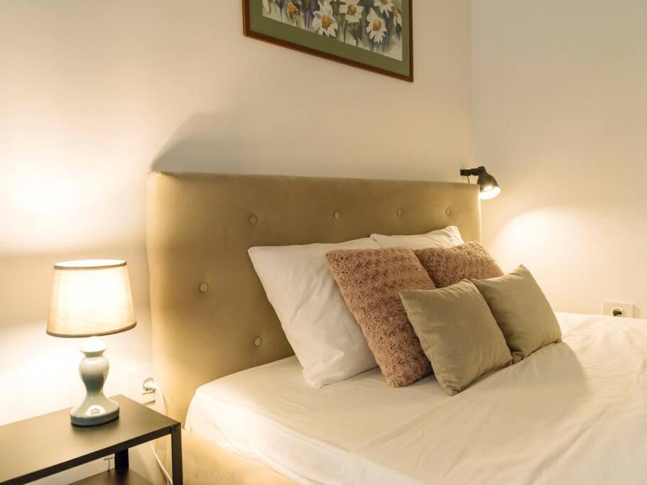 Cozy Studio Next To House Of Parliament بوخارست المظهر الخارجي الصورة